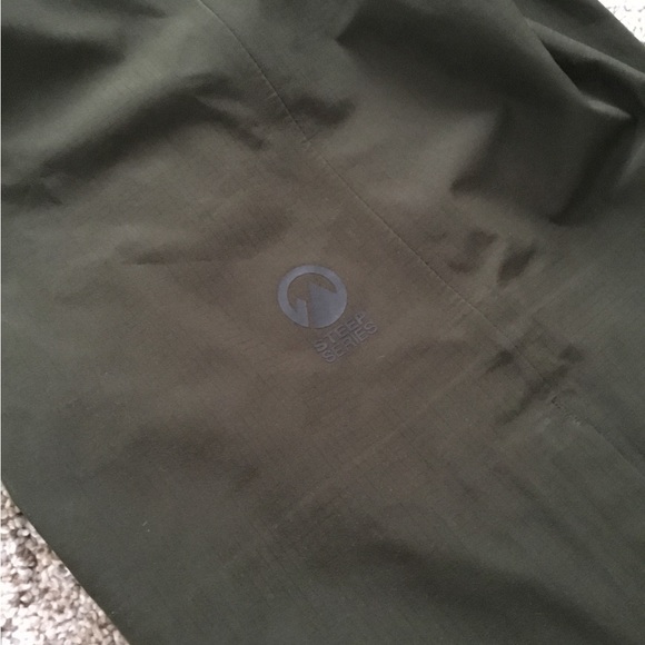 The North Face Brigandine Futurelight Bib NWT MSRP $650 - Picture 9 of 16